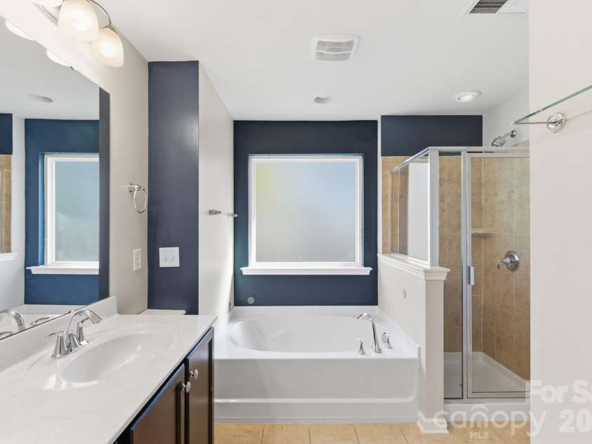 4320 Carrington Drive, Lancaster, SC 29720.  MLS# CAR4330470, YatesRealty ID 33397. 