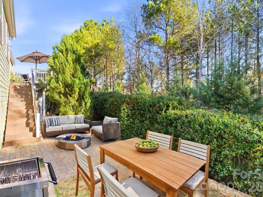 4320 Carrington Drive, Lancaster, SC 29720.  MLS# CAR4330470, YatesRealty ID 33397. 