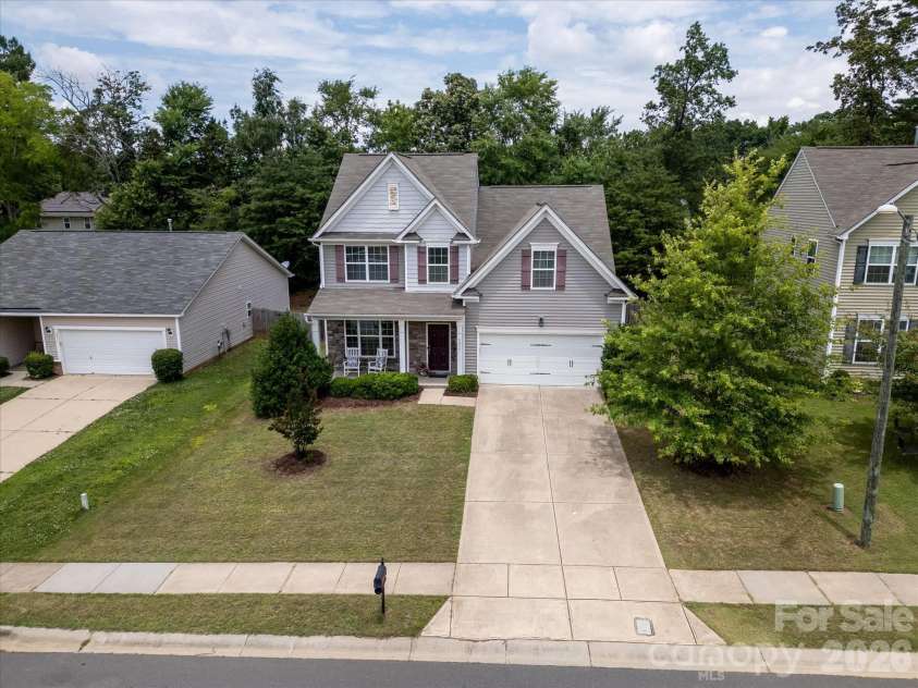 5415 Fenway Drive, Charlotte, NC 28273.  MLS# CAR4391362, YatesRealty ID 33398. 