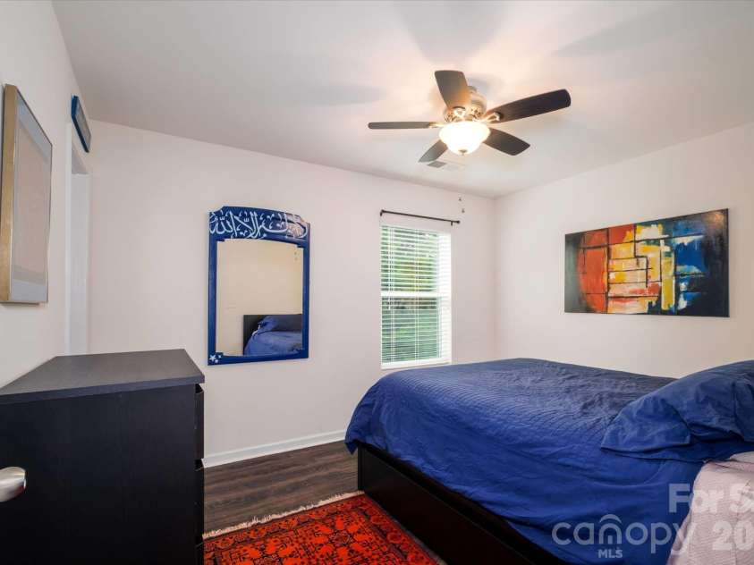 5415 Fenway Drive, Charlotte, NC 28273.  MLS# CAR4391362, YatesRealty ID 33398. 
