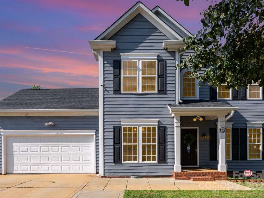 6930 Culloden More Court, Charlotte, NC 28217.  MLS# CAR4276886, YatesRealty ID 33398. 