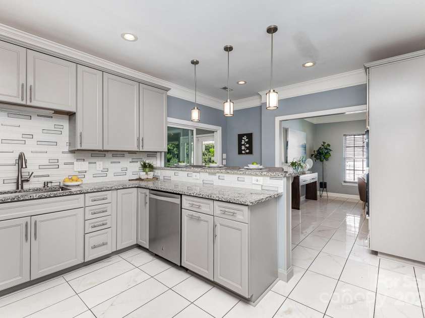 6930 Culloden More Court, Charlotte, NC 28217.  MLS# CAR4276886, YatesRealty ID 33398. 