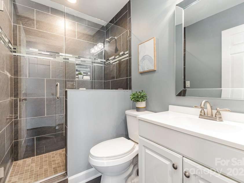 6930 Culloden More Court, Charlotte, NC 28217.  MLS# CAR4276886, YatesRealty ID 33398. 