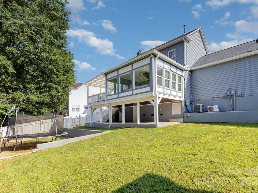 6930 Culloden More Court, Charlotte, NC 28217.  MLS# CAR4276886, YatesRealty ID 33398. 
