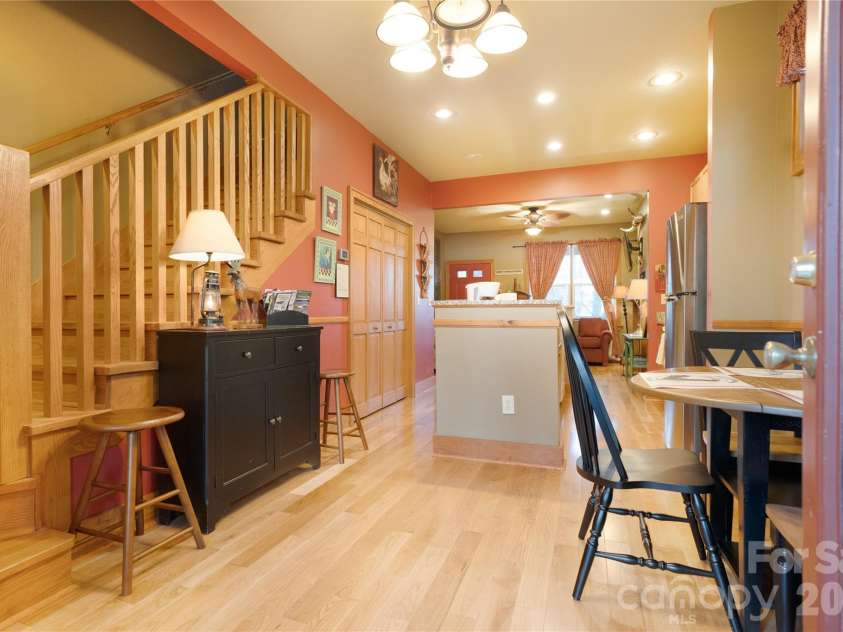 46 Rhett Drive, Flat Rock, NC 28731.  MLS# CAR4397835, YatesRealty ID 33399. 