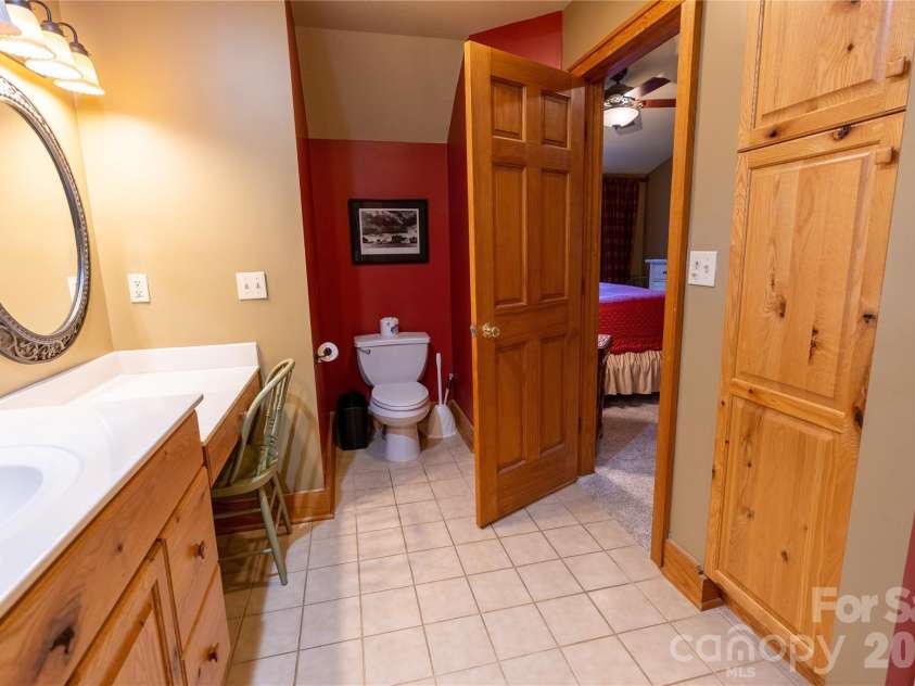 46 Rhett Drive, Flat Rock, NC 28731.  MLS# CAR4397835, YatesRealty ID 33399. 