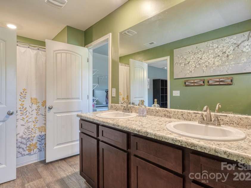 1281 Twin Bridge Road, Gaffney, SC 29341.  MLS# CAR4312131, YatesRealty ID 334. 