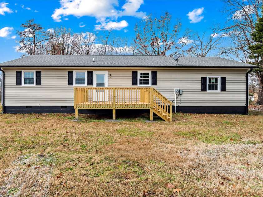 409 Taylor Allen Drive, Yadkinville, NC 27055.  MLS# CAR4208107, YatesRealty ID 334. 