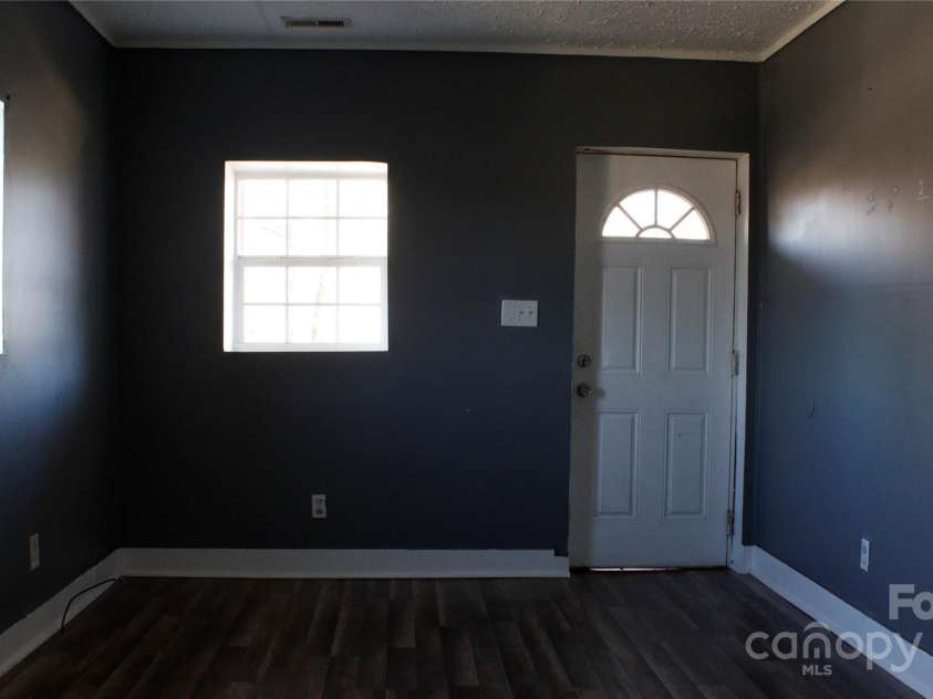 308 HARRINGTON Street, Lenoir, NC 28645.  MLS# CAR4210916, YatesRealty ID 3340. 