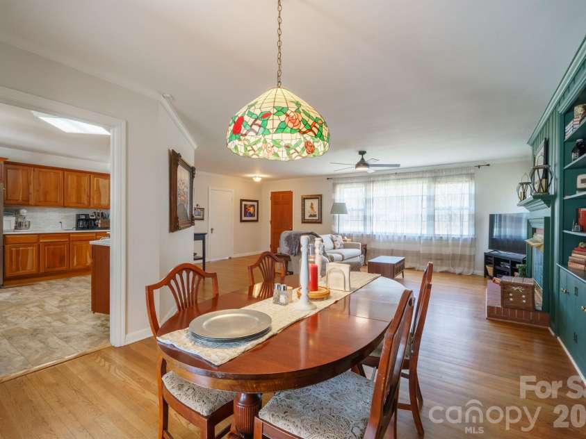 712 2nd Avenue, Conover, NC 28613.  MLS# CAR4353336, YatesRealty ID 3340. 
