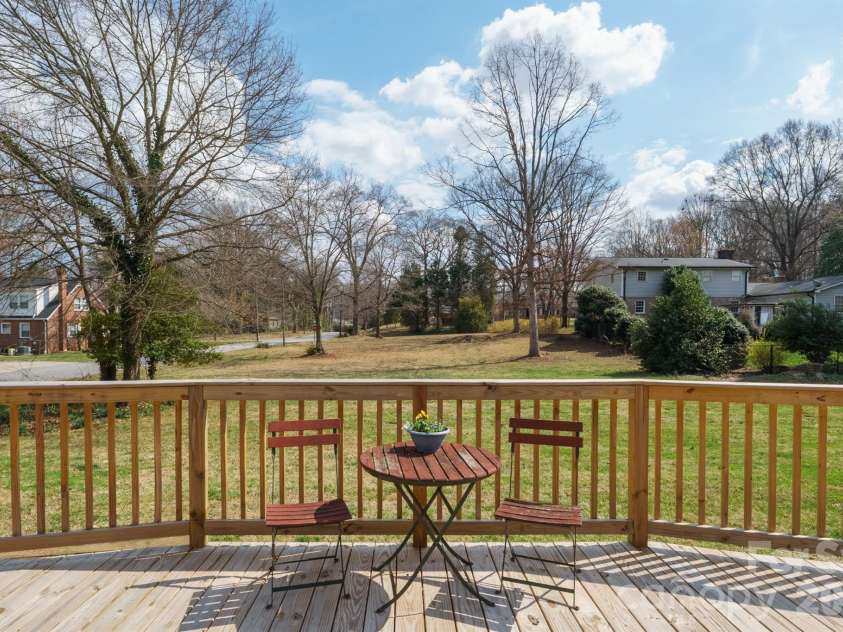 712 2nd Avenue, Conover, NC 28613.  MLS# CAR4353336, YatesRealty ID 3340. 