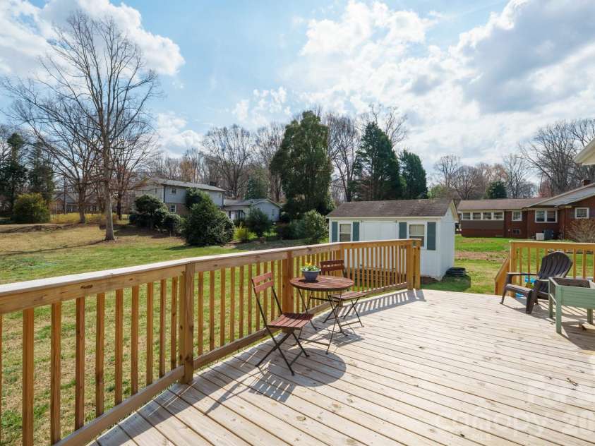 712 2nd Avenue, Conover, NC 28613.  MLS# CAR4353336, YatesRealty ID 3340. 