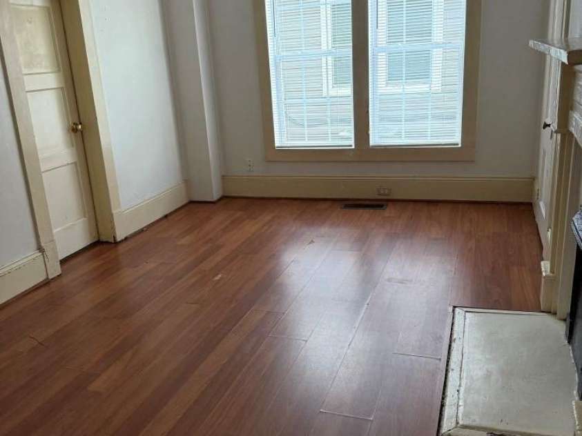 817 JACKSON Street, Salisbury, NC 28144.  MLS# CAR4306184, YatesRealty ID 3340. Downstairs rear bedroom