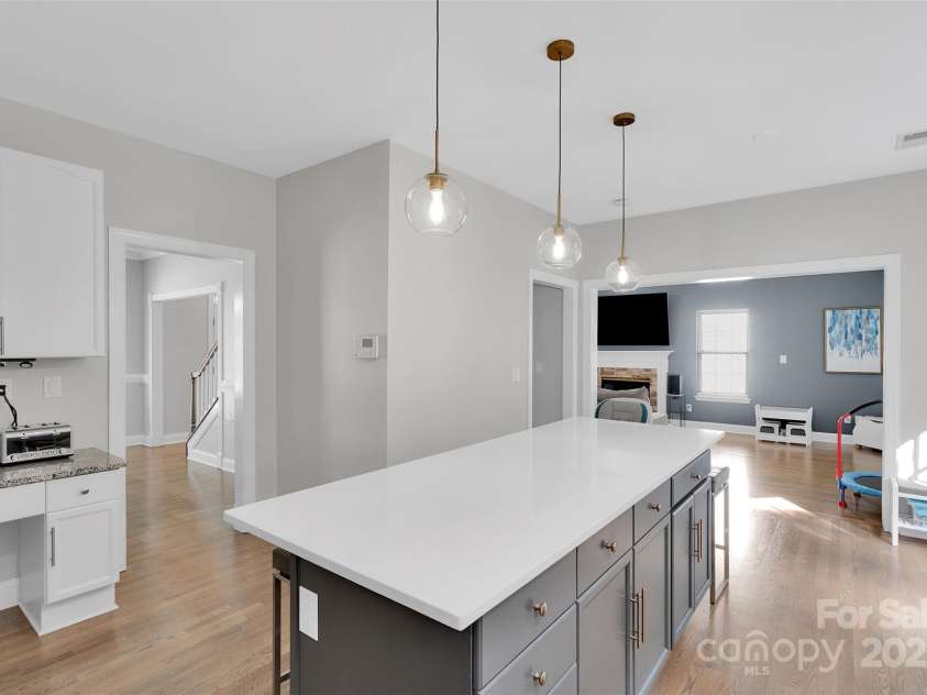 13516 Honeytree Lane, Pineville, NC 28134.  MLS# CAR4281869, YatesRealty ID 33402. 