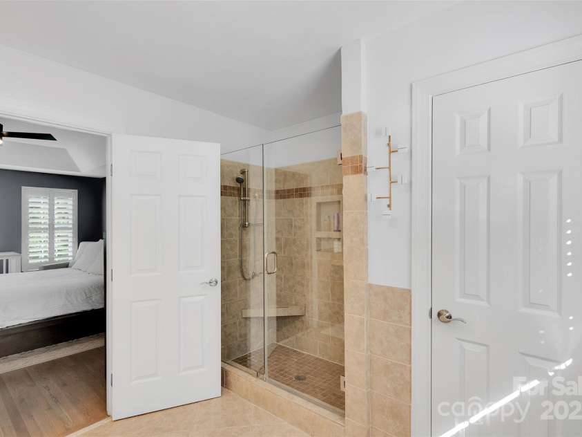 13516 Honeytree Lane, Pineville, NC 28134.  MLS# CAR4281869, YatesRealty ID 33402. 