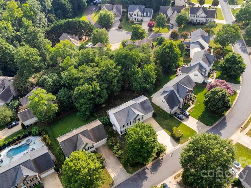 13516 Honeytree Lane, Pineville, NC 28134.  MLS# CAR4281869, YatesRealty ID 33402. 