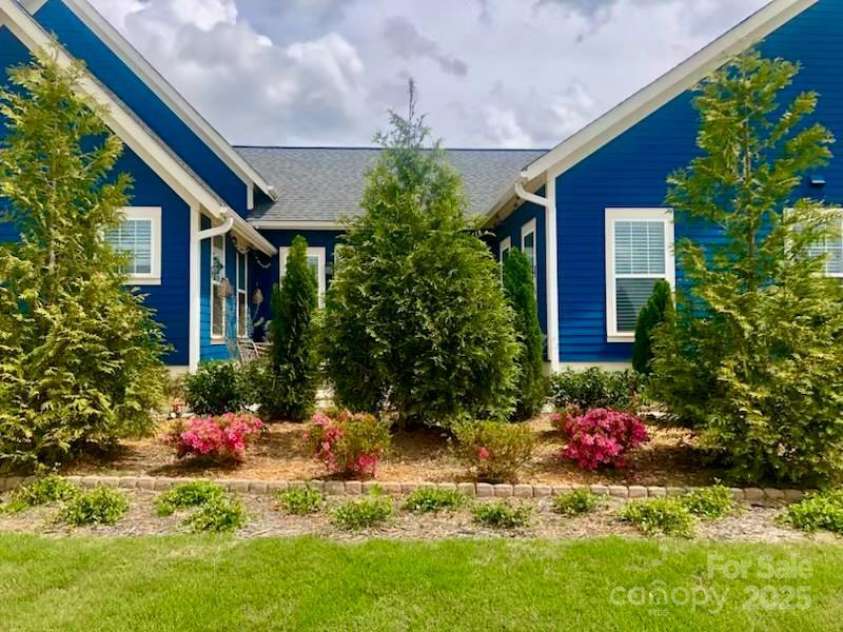 1575 Riverwalk Parkway, Rock Hill, SC 29730.  MLS# CAR4218337, YatesRealty ID 33403. 