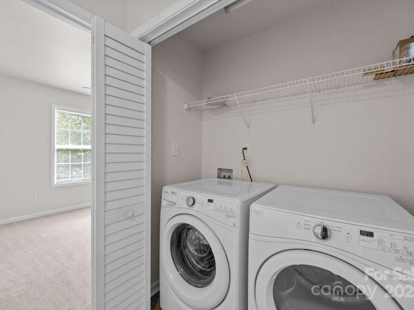 10609 Spring Rain Court, Charlotte, NC 28278.  MLS# CAR4288800, YatesRealty ID 33404. 