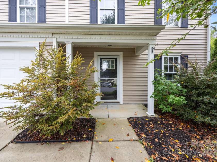 10609 Spring Rain Court, Charlotte, NC 28278.  MLS# CAR4288800, YatesRealty ID 33404. 