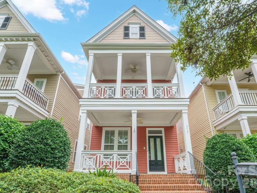 717 8th Street, Charlotte, NC 28202.  MLS# CAR4390063, YatesRealty ID 33405. 
