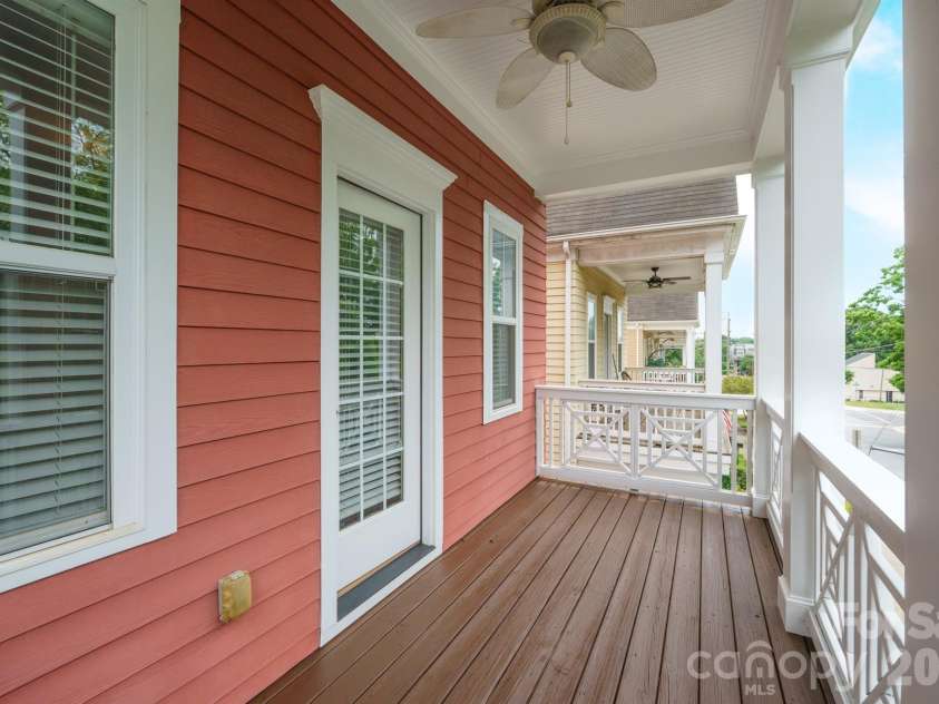 717 8th Street, Charlotte, NC 28202.  MLS# CAR4390063, YatesRealty ID 33405. 