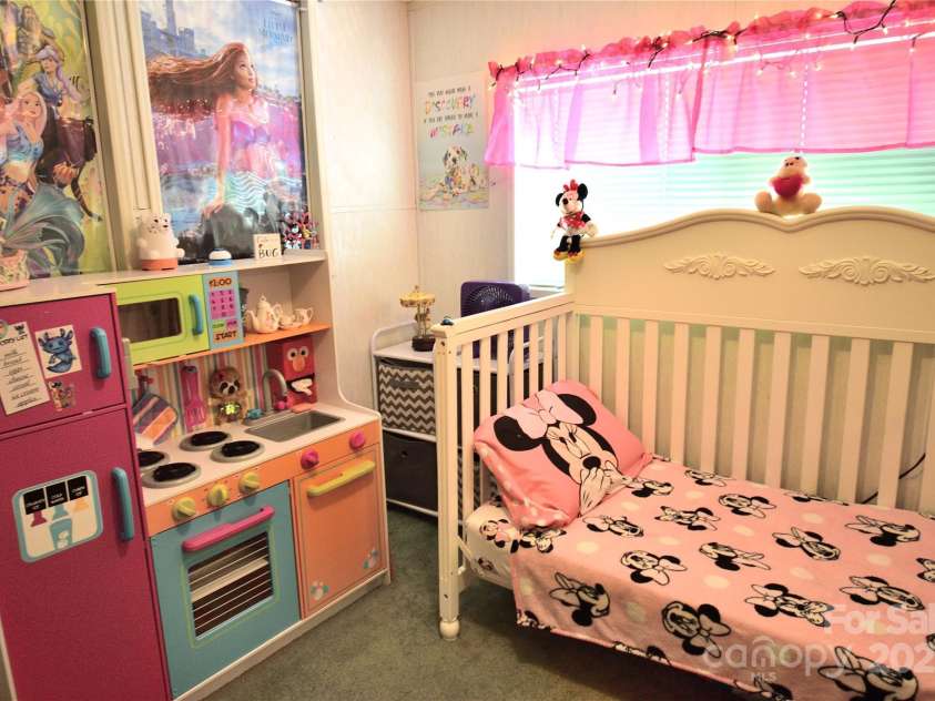 101 Hummingbird Circle, New London, NC 28127.  MLS# CAR4293421, YatesRealty ID 33406. 2nd bedroom