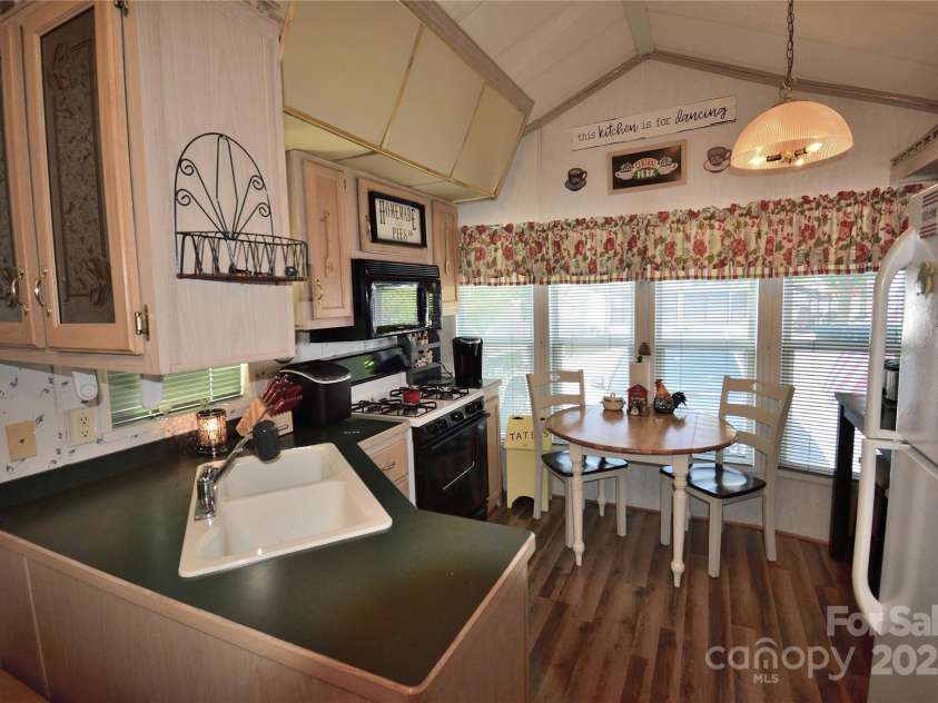 101 Hummingbird Circle, New London, NC 28127.  MLS# CAR4293421, YatesRealty ID 33406. 