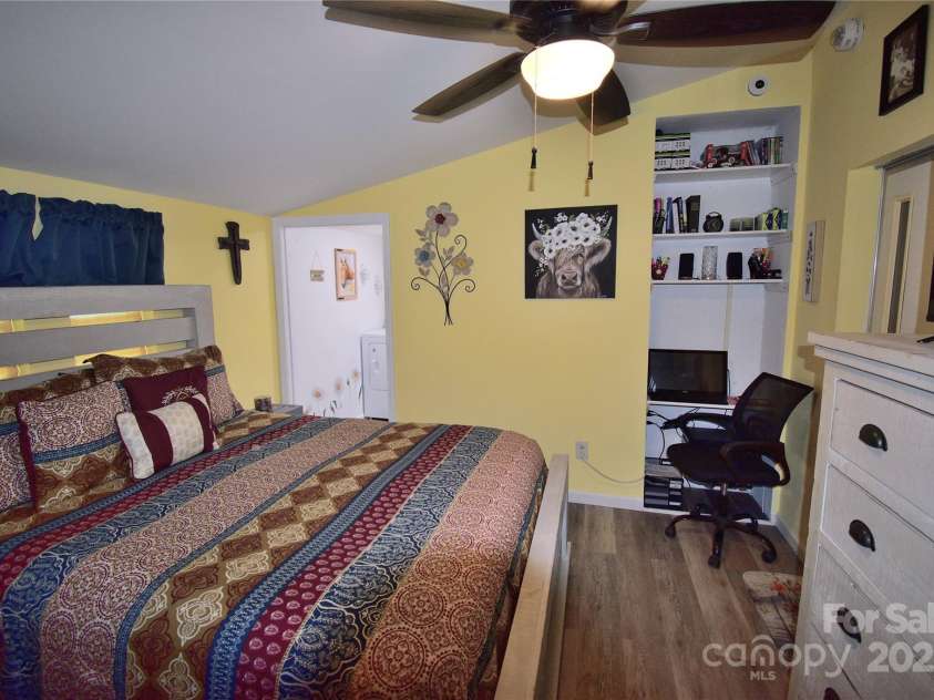 101 Hummingbird Circle, New London, NC 28127.  MLS# CAR4293421, YatesRealty ID 33406. Primary bedroom