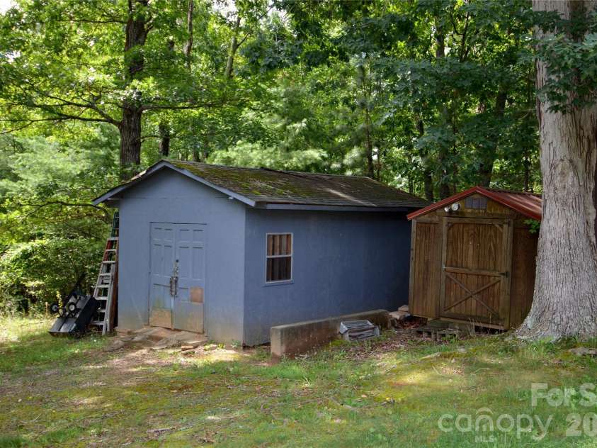 848 Deer Park Road, Nebo, NC 28761.  MLS# CAR4392420, YatesRealty ID 33406. 