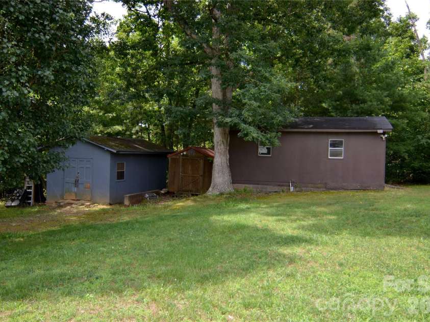 848 Deer Park Road, Nebo, NC 28761.  MLS# CAR4392420, YatesRealty ID 33406. 