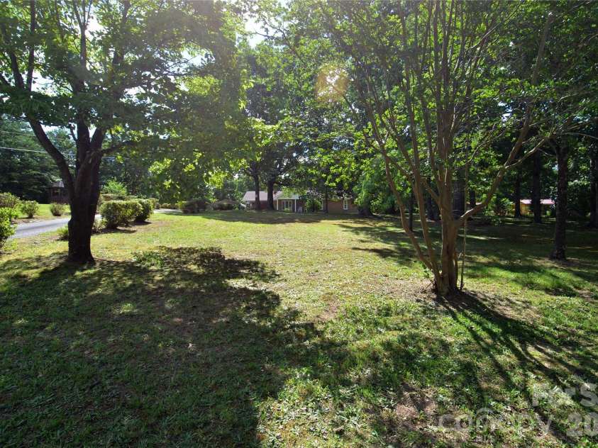 848 Deer Park Road, Nebo, NC 28761.  MLS# CAR4392420, YatesRealty ID 33406. 