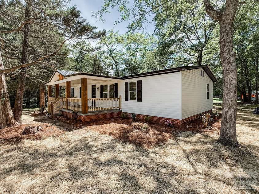 278 Bear Claw Road, Oakboro, NC 28129.  MLS# CAR4394541, YatesRealty ID 33408. 