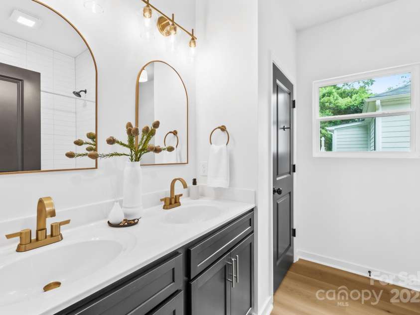 203 Columbia Avenue, Rock Hill, SC 29730.  MLS# CAR4291842, YatesRealty ID 33409. 