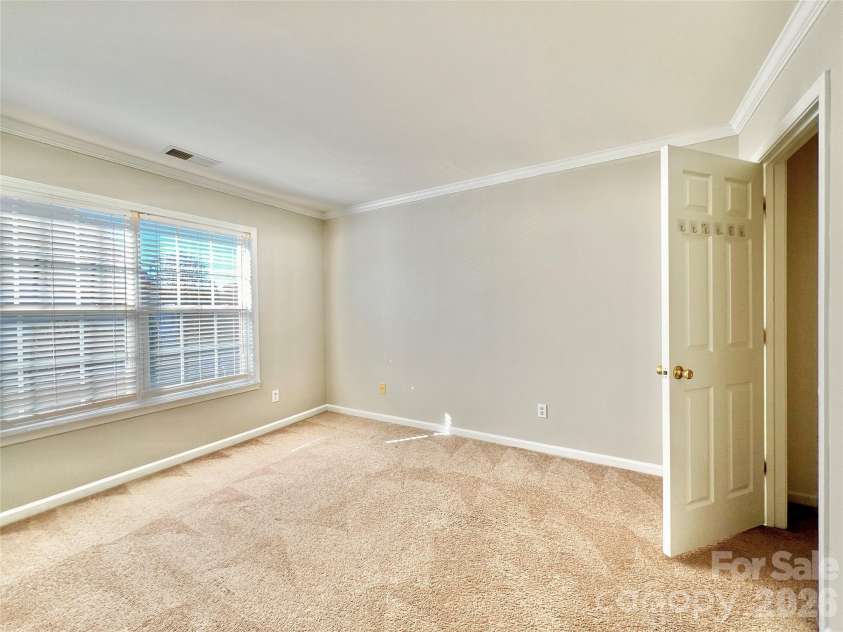 2762 Thornbush Court, Charlotte, NC 28270.  MLS# CAR4395068, YatesRealty ID 33409. 