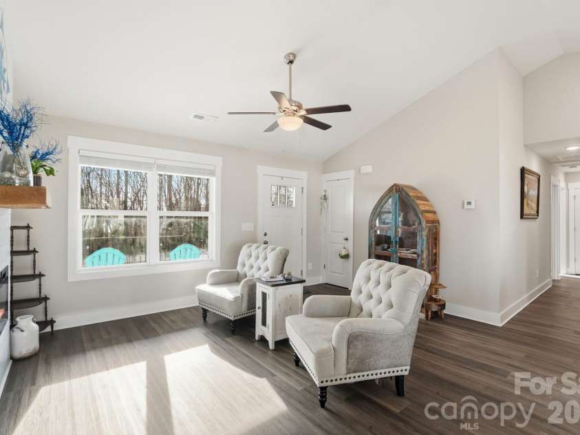 2305 Holly Lane, Shelby, NC 28150.  MLS# CAR4338722, YatesRealty ID 3341. 