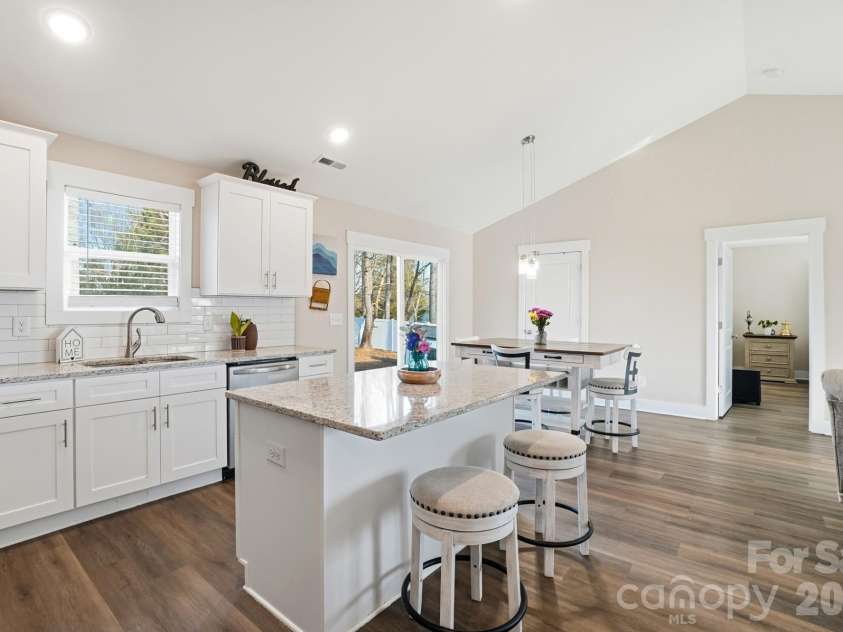 2305 Holly Lane, Shelby, NC 28150.  MLS# CAR4338722, YatesRealty ID 3341. 