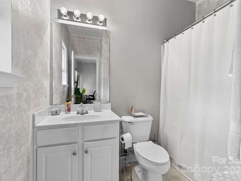 1266 Amber Ridge Road, Concord, NC 28027.  MLS# CAR4294358, YatesRealty ID 33411. 