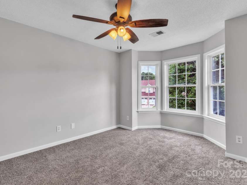 11440 Laurel View Drive, Charlotte, NC 28273.  MLS# CAR4293867, YatesRealty ID 33412. 