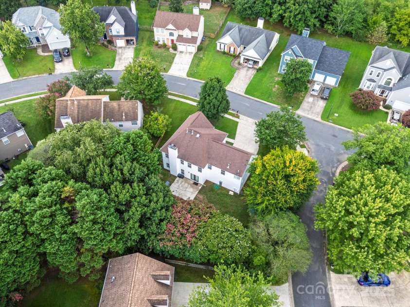 11440 Laurel View Drive, Charlotte, NC 28273.  MLS# CAR4293867, YatesRealty ID 33412. 