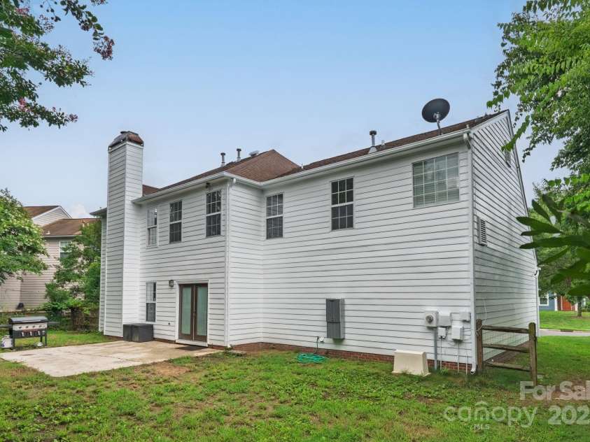 11440 Laurel View Drive, Charlotte, NC 28273.  MLS# CAR4293867, YatesRealty ID 33412. 
