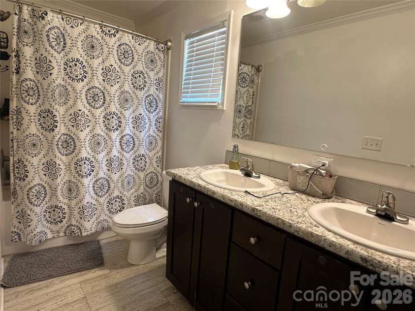330 Memorial Highway, Harmony, NC 28634.  MLS# CAR4393700, YatesRealty ID 33412. 