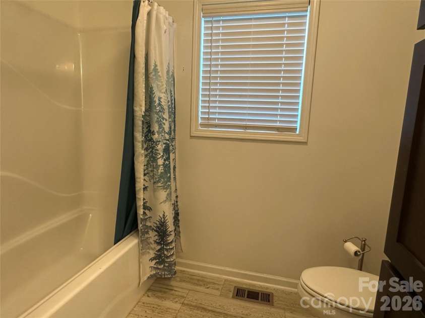 330 Memorial Highway, Harmony, NC 28634.  MLS# CAR4393700, YatesRealty ID 33412. 