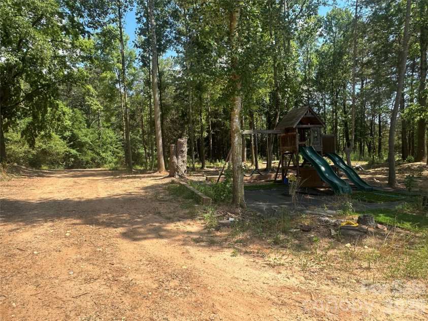 330 Memorial Highway, Harmony, NC 28634.  MLS# CAR4393700, YatesRealty ID 33412. 