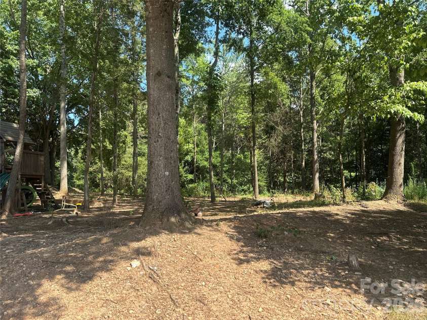 330 Memorial Highway, Harmony, NC 28634.  MLS# CAR4393700, YatesRealty ID 33412. 