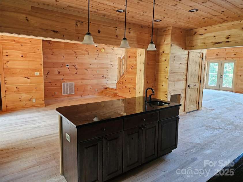 266 Potomac Falls Drive, Black Mountain, NC 28711.  MLS# CAR4293950, YatesRealty ID 33413. 