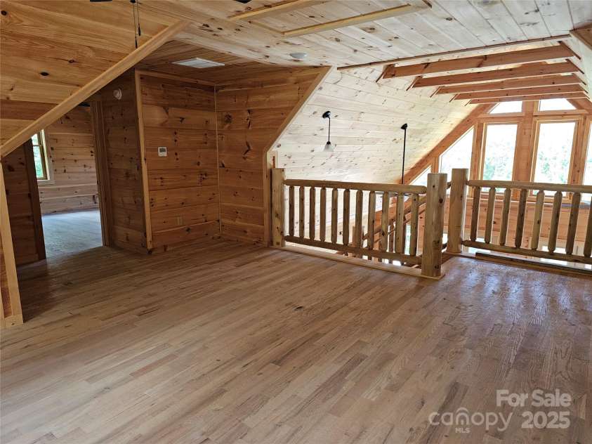 266 Potomac Falls Drive, Black Mountain, NC 28711.  MLS# CAR4293950, YatesRealty ID 33413. 