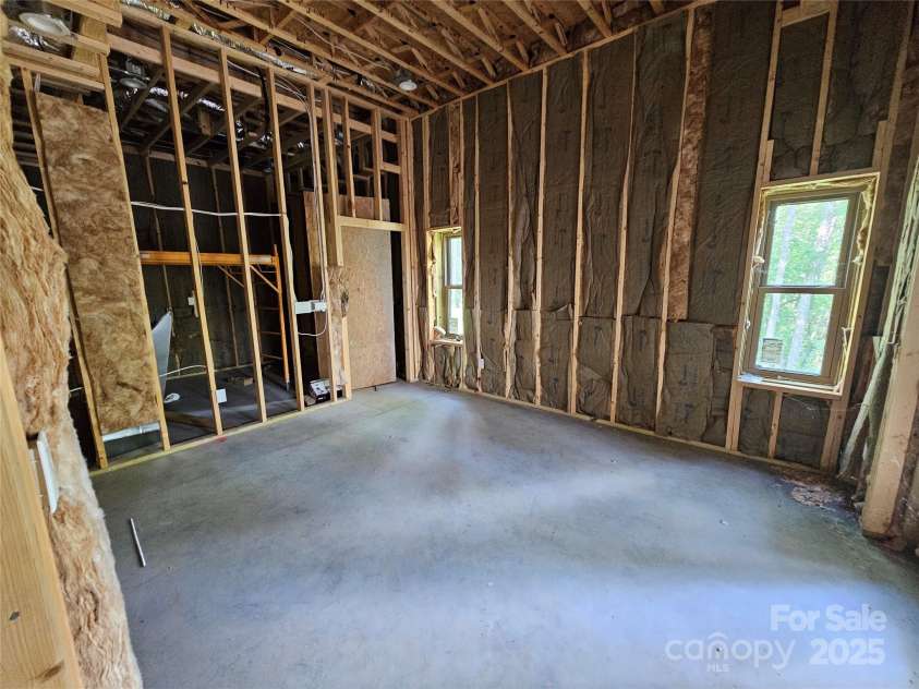 266 Potomac Falls Drive, Black Mountain, NC 28711.  MLS# CAR4293950, YatesRealty ID 33413. 