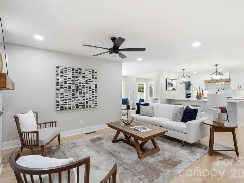 3800 Lovett Circle, Charlotte, NC 28210.  MLS# CAR4389040, YatesRealty ID 33413. Open Floor Plan