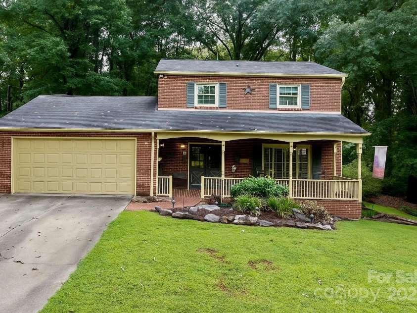 3054 Spencer Heights Drive, Lenoir, NC 28645.  MLS# CAR4294182, YatesRealty ID 33414. 