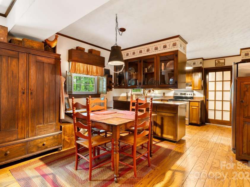 3054 Spencer Heights Drive, Lenoir, NC 28645.  MLS# CAR4294182, YatesRealty ID 33414. 